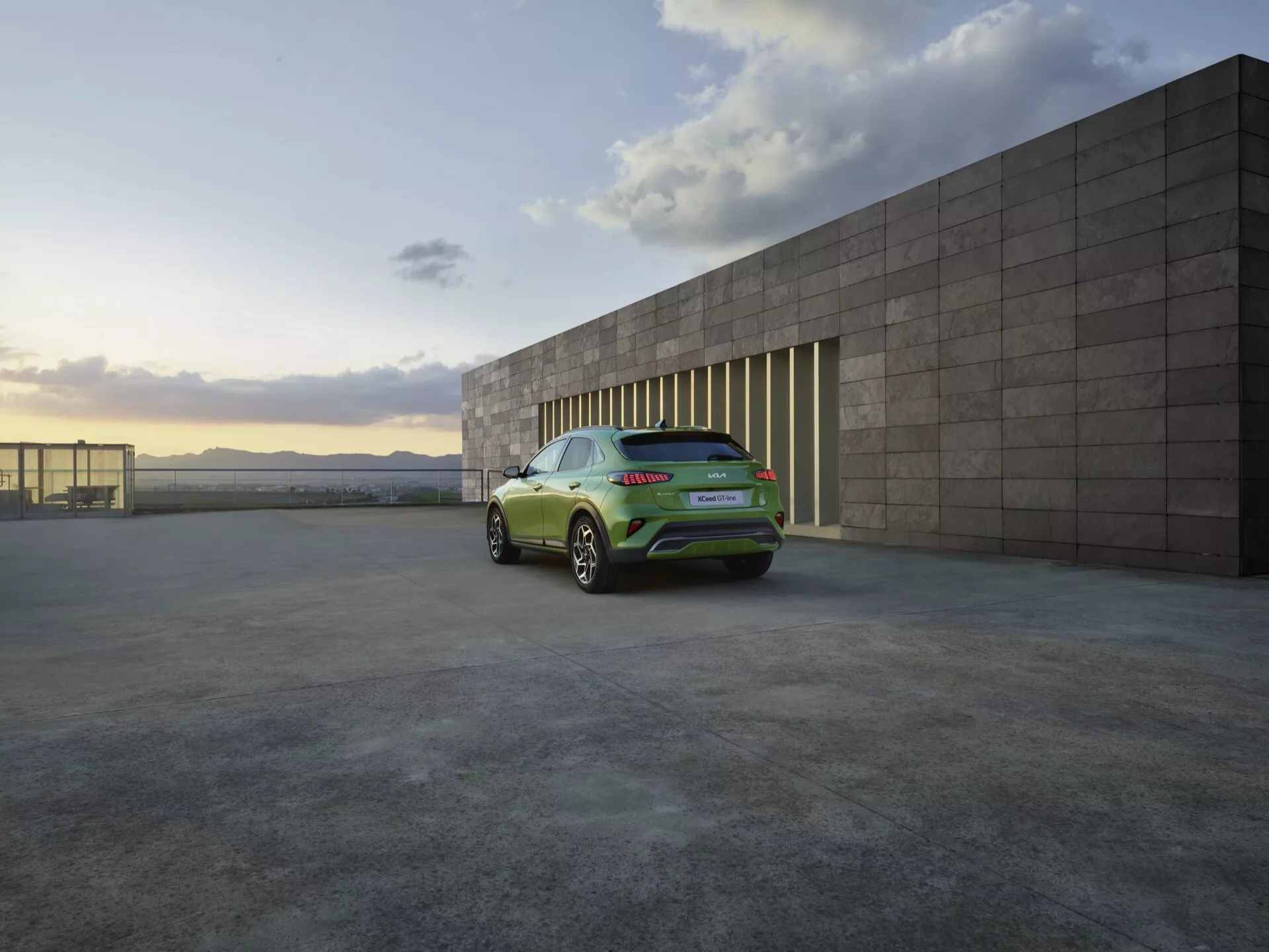 Model Kia XCeed CD 2022 po facelifte s novými prvkami dizajnu a vylepšenou technológiou