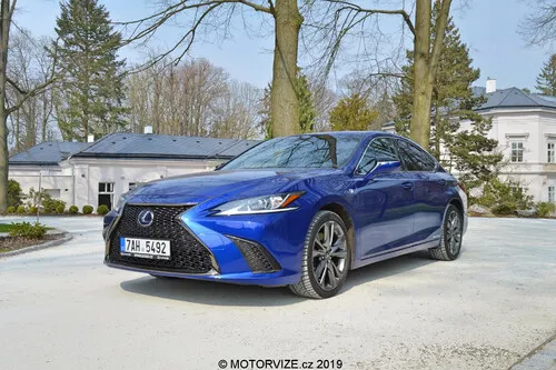Lexus ES